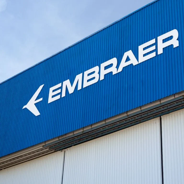 embraer hangar
