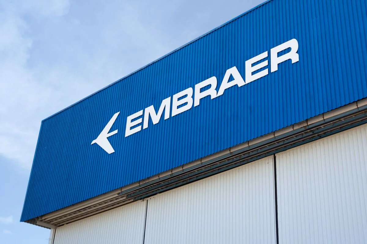 embraer hangar
