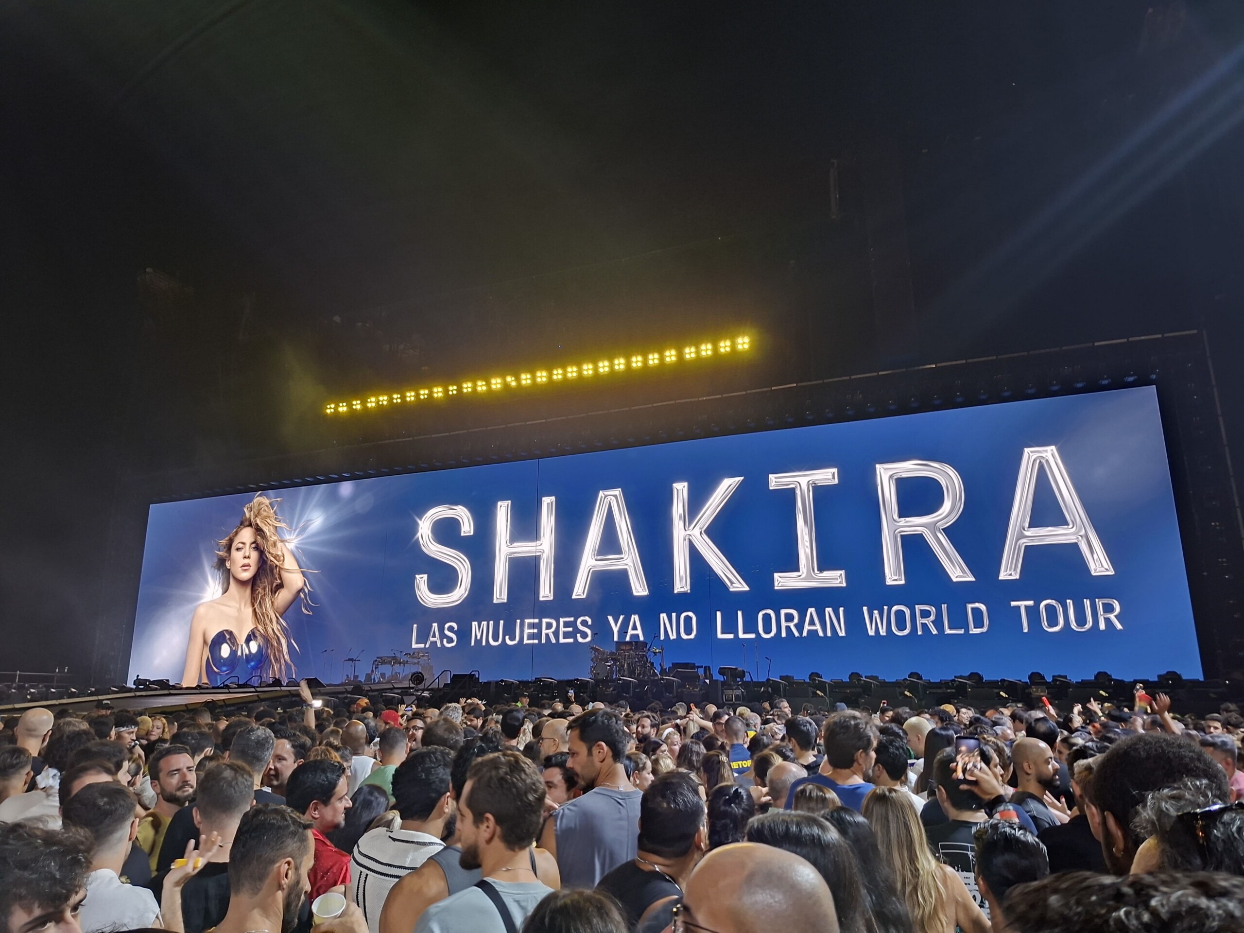 Confira como foi o show da Shakira no espaço Santander