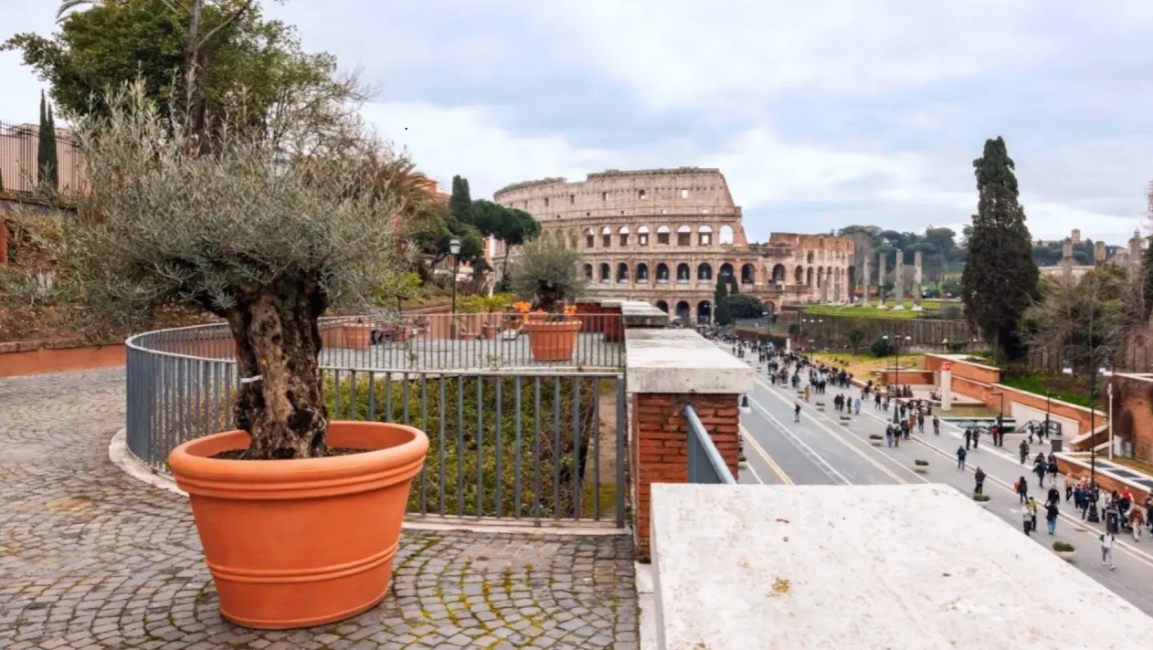 Mirante com vista privilegiada para o Coliseu é reinaugurado em Roma