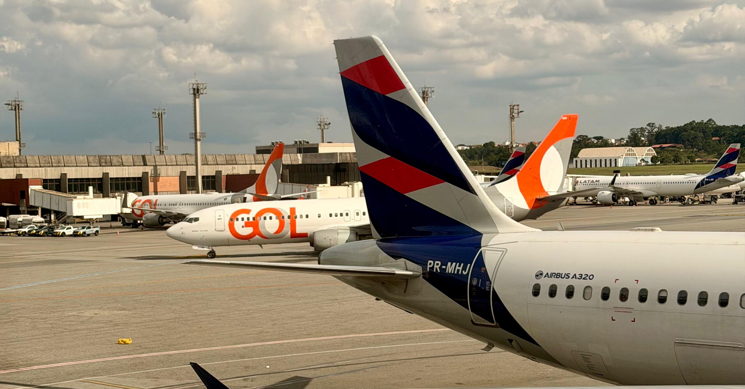 governo federal companhias aéreas gol latam azul