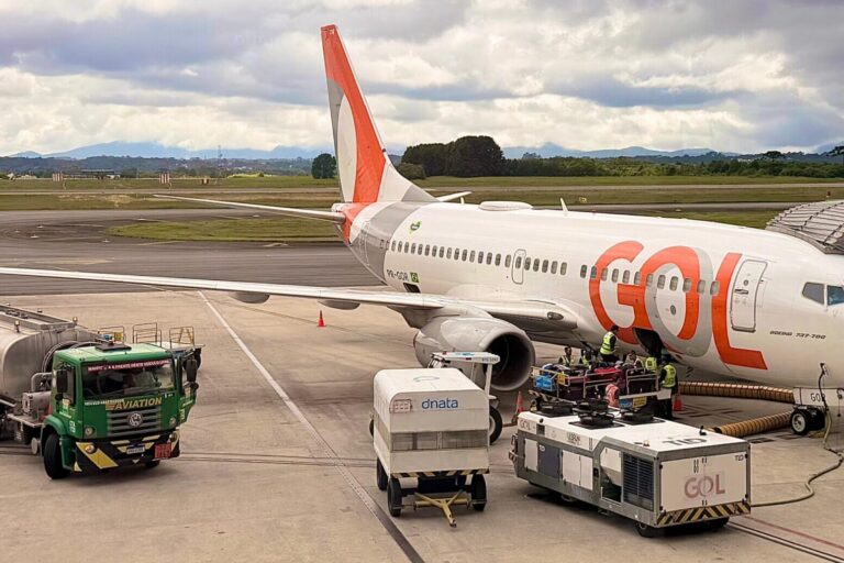 gol avianca combustível
