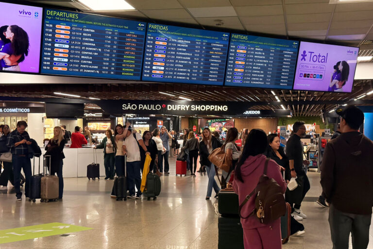 controle de tráfego falha em são paulo congonhas cgh