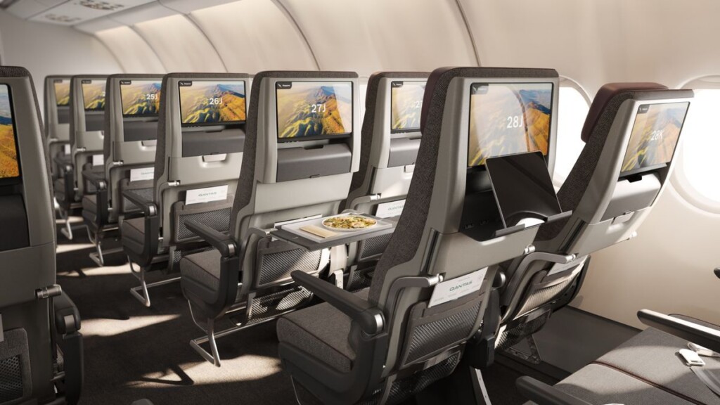 economy plus qantas