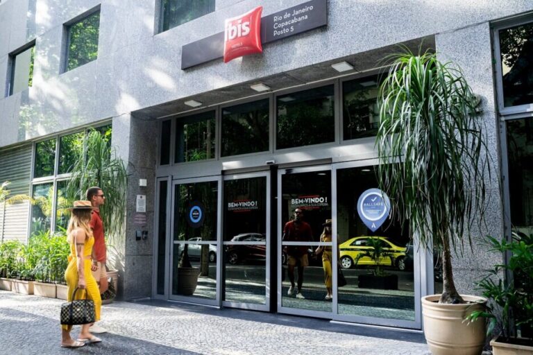 ibis copacaba posto 5 Hospede-se pelo Brasil em hotéis ibis com diárias a partir de R$ 130