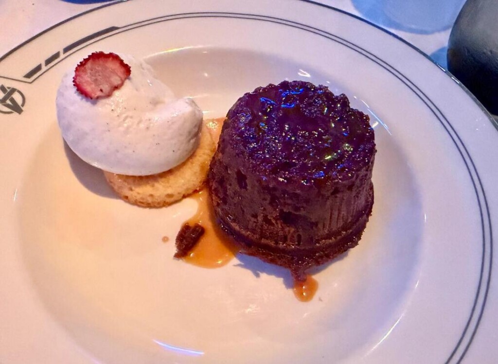 disney cruise line restaurantes