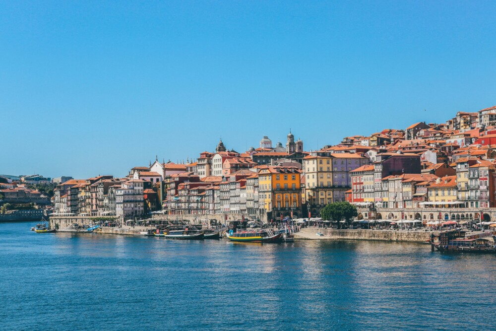 nick-karvounis-Cf0NnZ0C1bA-unsplash Portugal além de Lisboa e Porto - Conheça 10 destinos surpreendentes