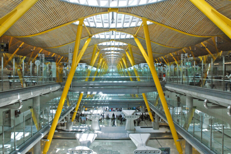 inspeção aeroporto de Madri-Barajas
