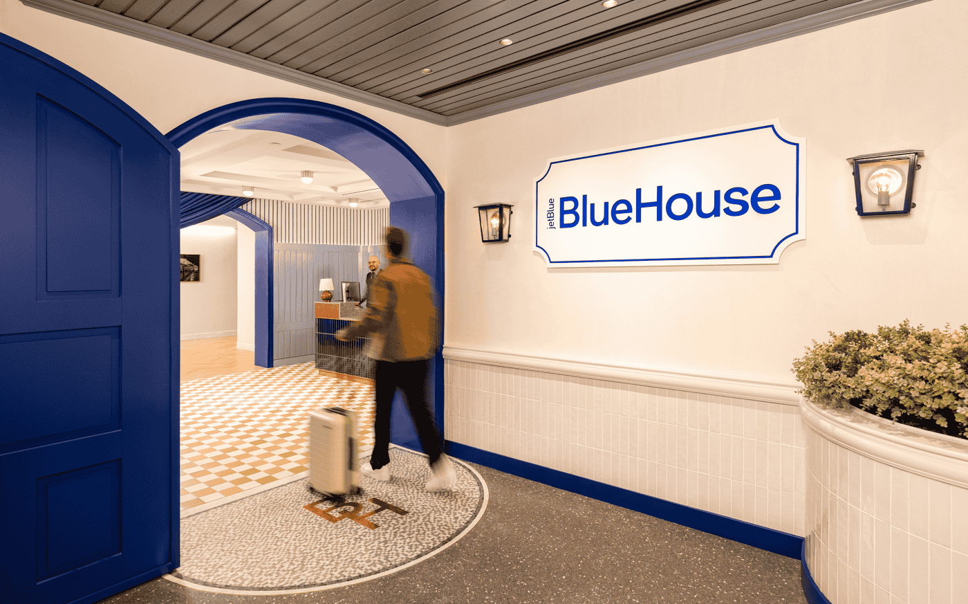 JetBlue-BlueHouse-Boston-The-Entry JetBlue abre segunda sala BlueHouse