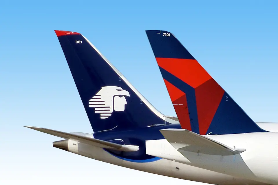 aeromexico_delta_tails_2.jpg delta aeroméxico joint venture