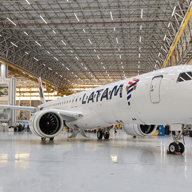 LATAM anuncia 42 rotas de operações com o Embraer E195-E2